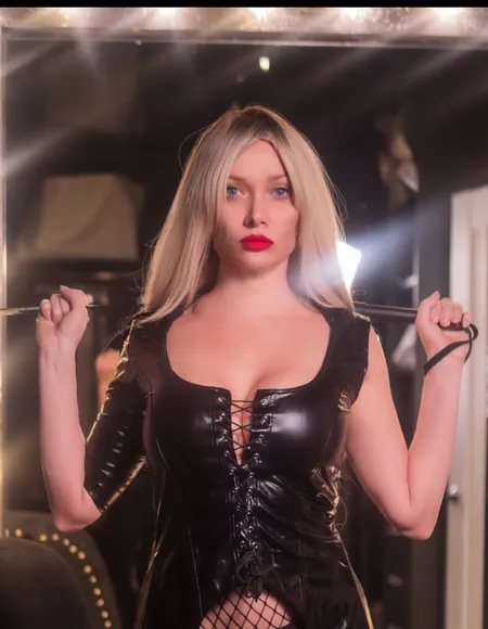 Mistress Eva-Eliza Grant FEMDOM ONLYFANS profile photo