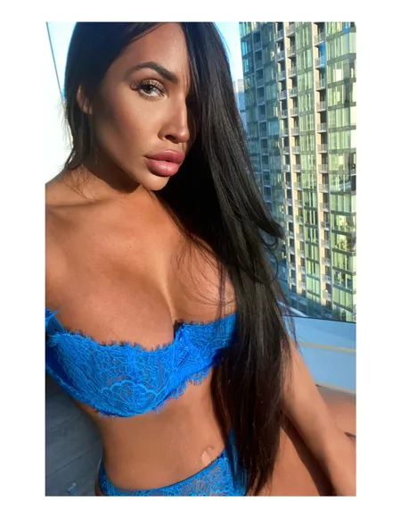 Eva Rose π profile photo