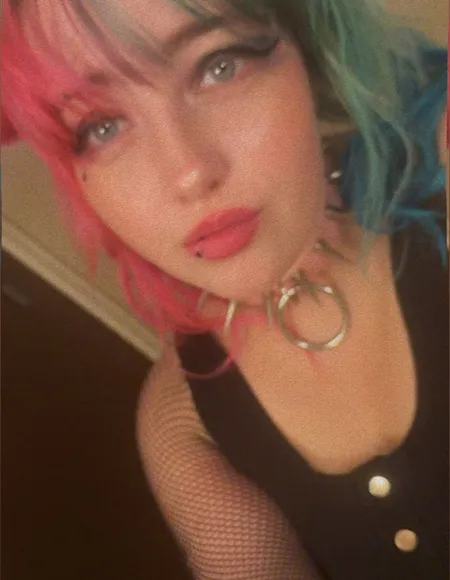 Fadedcatgirl profile photo