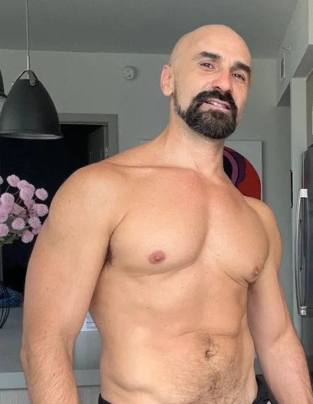 Fernando Martinez profile photo