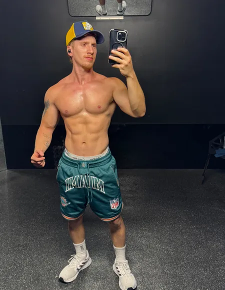 Fit ginger fella profile photo