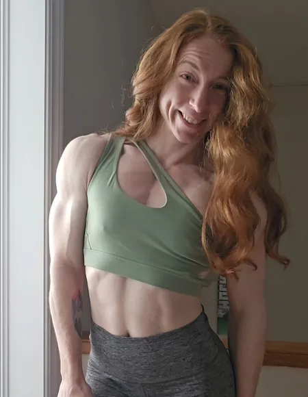 Fit Little Redhead profile photo