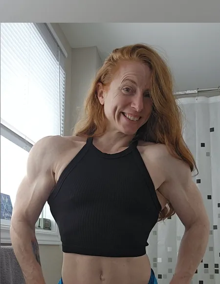 Fit Little Redhead Free profile photo