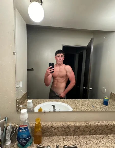 Model profile photo