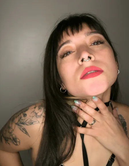 Lola profile photo
