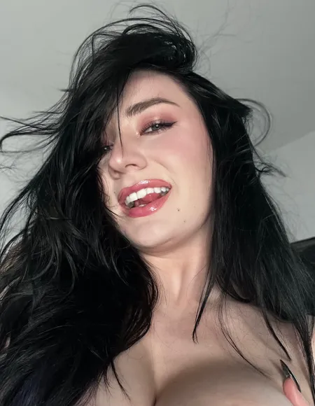 Liv Fox profile photo
