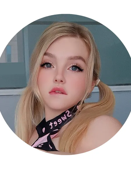 Evie Lee Mikomin🌟Free profile photo