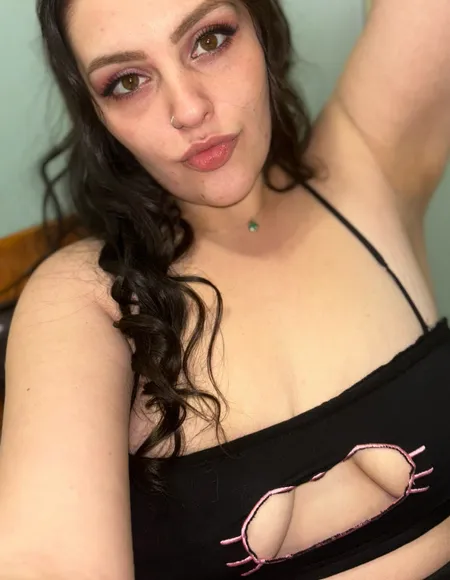 Natasha 🩷 Daily Posts! profile photo