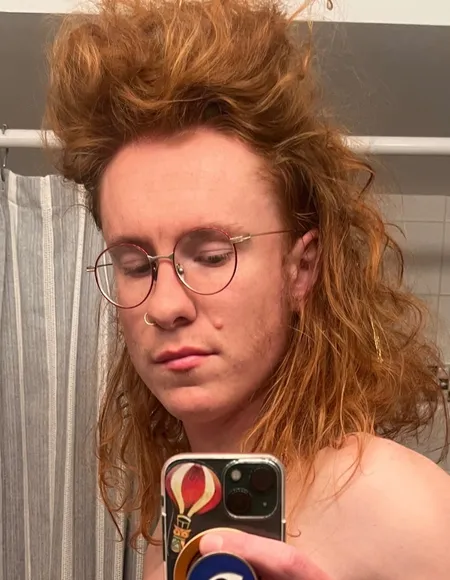 red profile photo