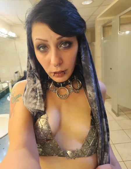 GLIMMER🔥Fetish Model😈 profile photo