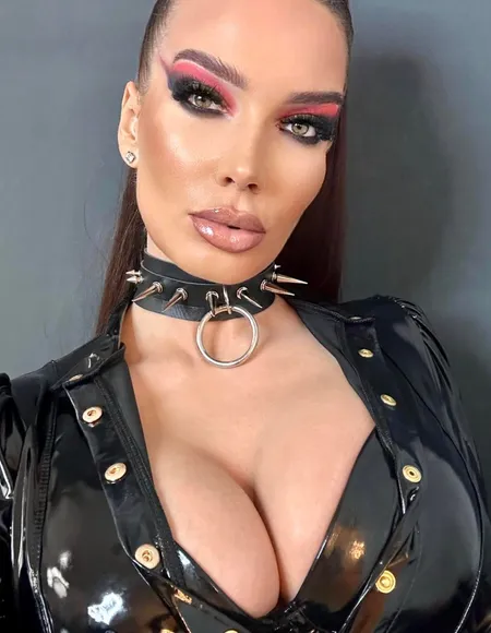 𝓖𝓸𝓭𝓭𝓮𝓼𝓼 𝓚𝓪𝓻𝓪 profile photo