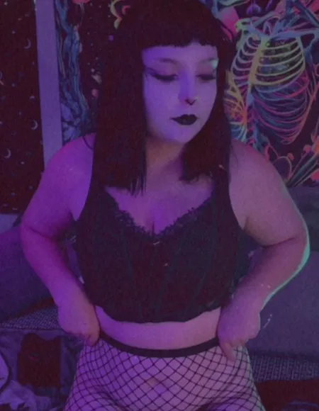 ⛧ 𝔤𝔬𝔡𝔡𝔢𝔰𝔰 𝕷𝖆𝖛𝖊𝖓𝖉𝖊𝖗⛧ profile photo