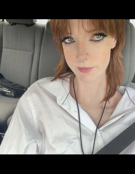 Maci Currin profile photo