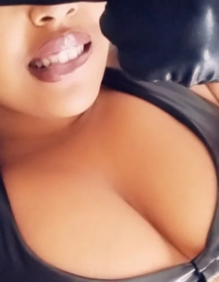 😈 YOUR EBONY GIRLFRIEND 😈 profile photo