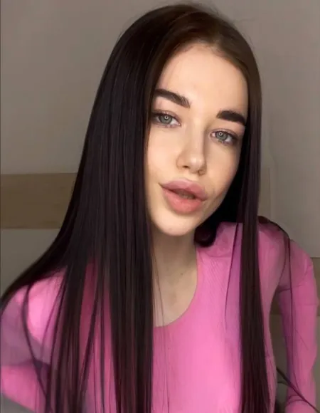 Emma FREE profile photo
