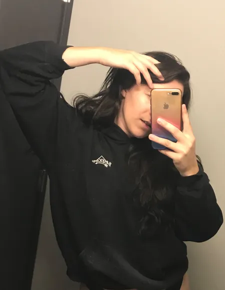 Hazel Mae profile photo