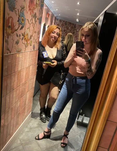 Meg and Charlie💋 profile photo