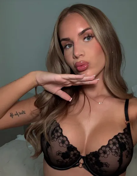 Helena π§Έ profile photo