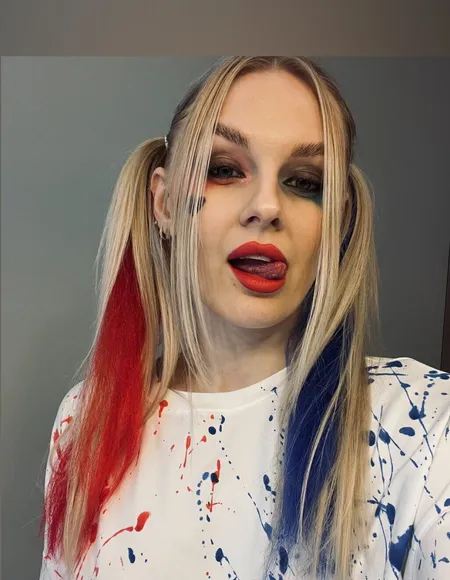 Lena Hell profile photo