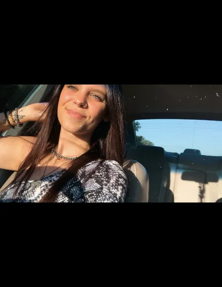 Ry🦋 profile photo
