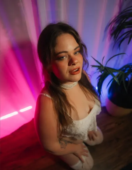 Holli Riden 🦋 profile photo