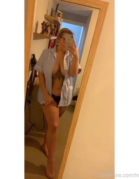 Holly 😈 profile photo