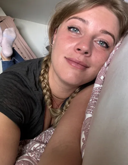 Honeybee profile photo