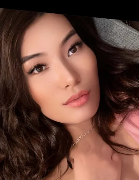 Spicy Lily 🌶 #1 Rated Asian Model🏆 profile photo