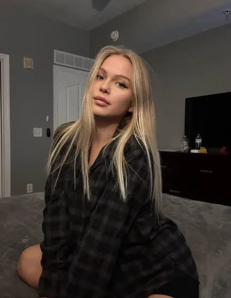 𝐌𝐈𝐀 profile photo