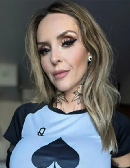 Hot Mom Domme profile photo