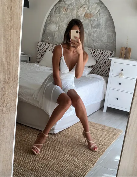 Hotwife Tips profile photo