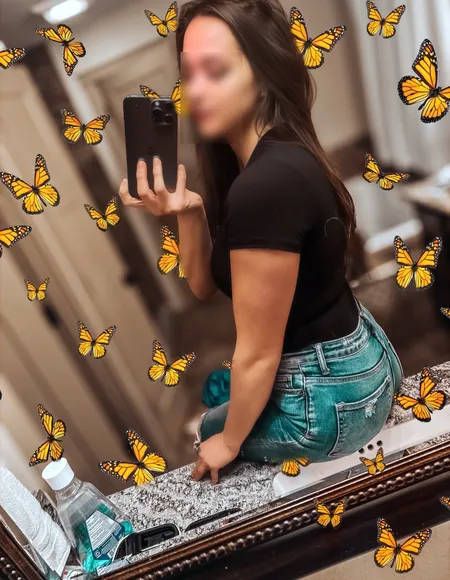 Hotwifehallie Unleashed profile photo
