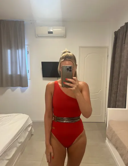 UK Hotwife profile photo