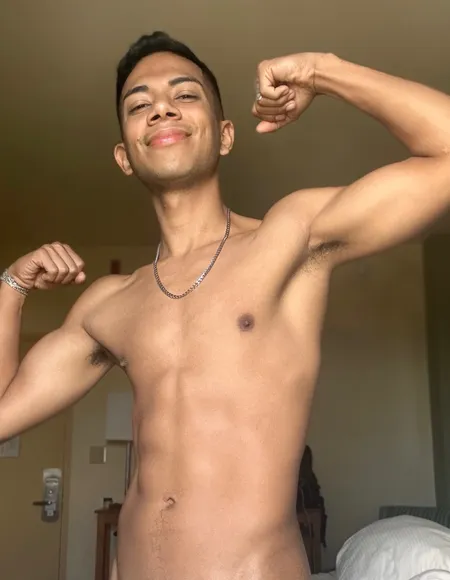 𝐇𝐮𝐧𝐠 𝐋𝐚𝐥𝐨 profile photo