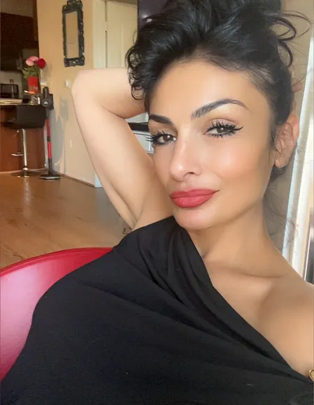 Persia Pele profile photo