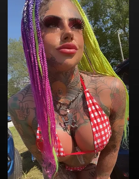 𝕿𝖆𝖙2𝖇𝖆𝖗𝖇𝖎𝖊 profile photo
