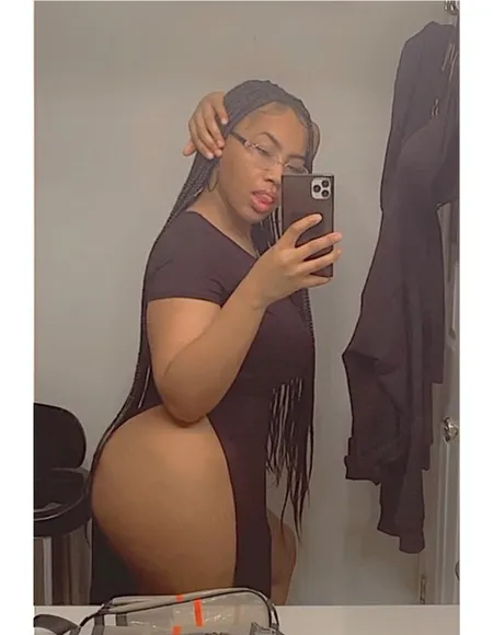 π¦. profile photo