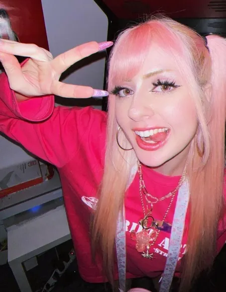 PiNKII profile photo