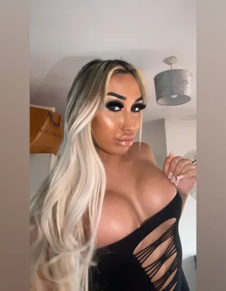 ๐ธ๐ผB R I T I S H TRANS D O L L ๐ธ๐ผ profile photo