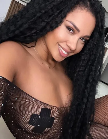 Nayla profile photo