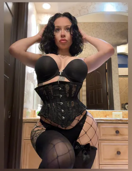 URFAViNTERN3TGIRLFRIEND profile photo