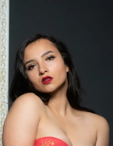 Jina 💃actress from the 50th👩🏼‍🦱 profile photo