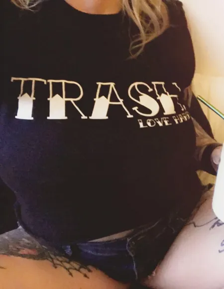j* profile photo