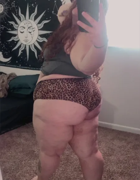 Juicy Booty🥵 profile photo
