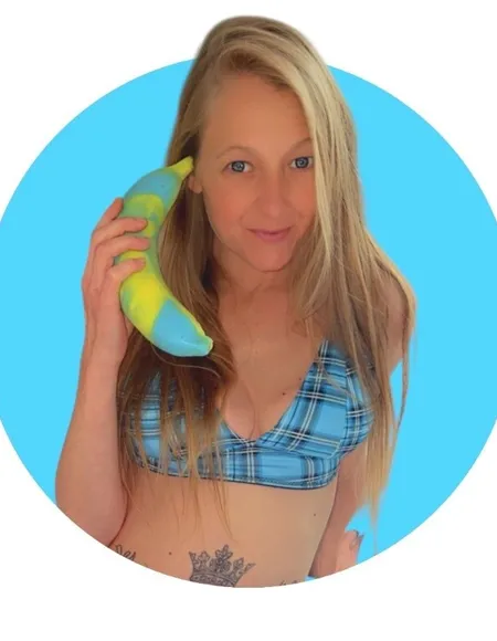 ๐ 5 ft 3 with a Big Puffy Muff ๐ profile photo