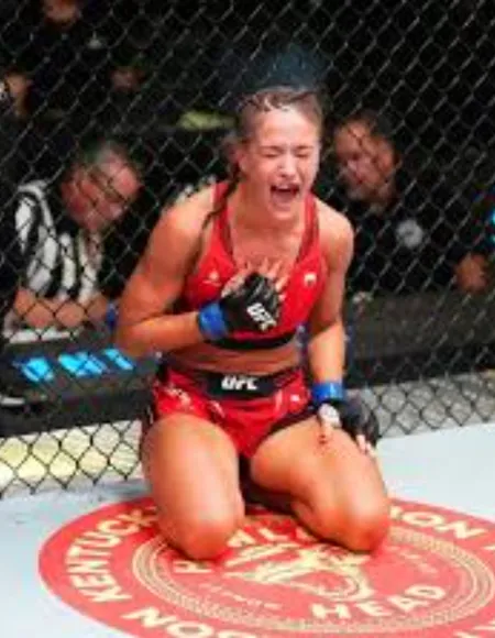 Karolina Kowalkiewicz profile photo