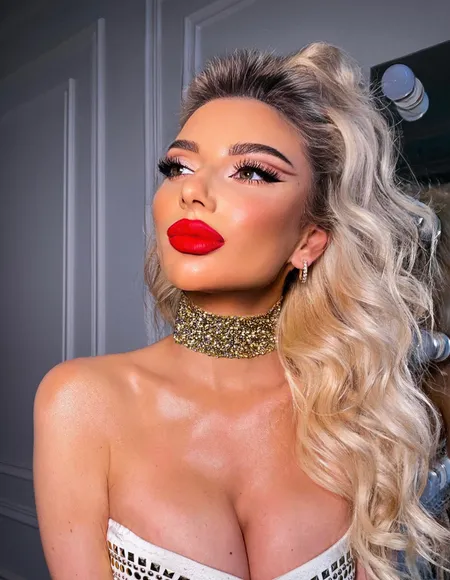 Katerina 😈 Your Favorite Blonde profile photo