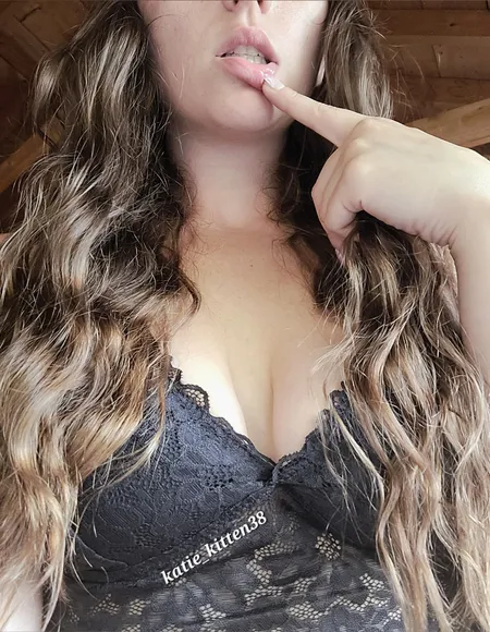 Katie Kitten♡ profile photo