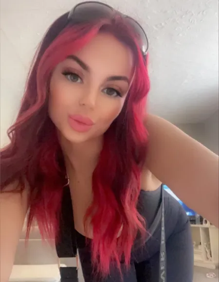 Kayla Morgan🤍 profile photo
