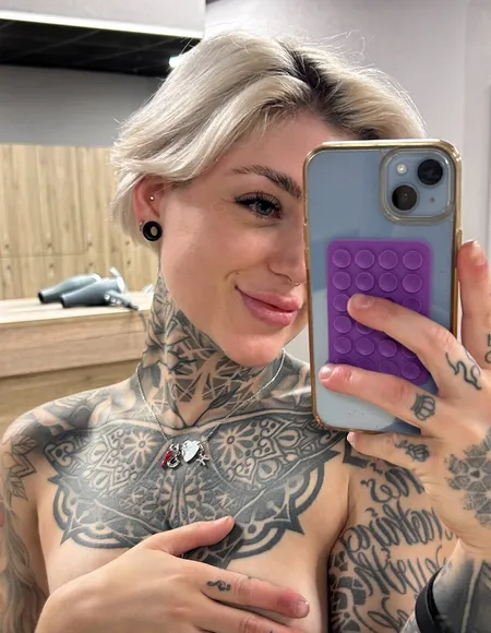 Kaylee Malone 🏍️ profile photo